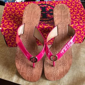 Tory Burch Thora Classic Sandals. SZ 8.